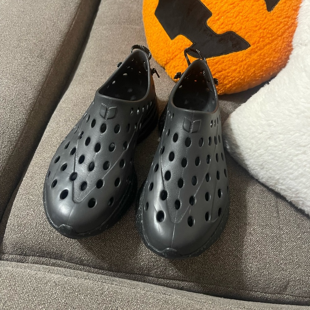 ✨Kane✨ Revive Active Recovery Shoe